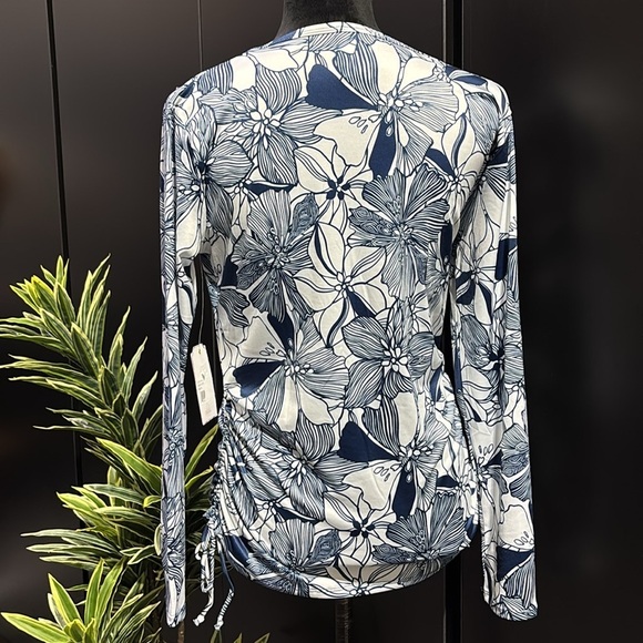 Stella Parker UPF 30+ sun protection,long sleeve tie up side ruching pattern top - Picture 6 of 11